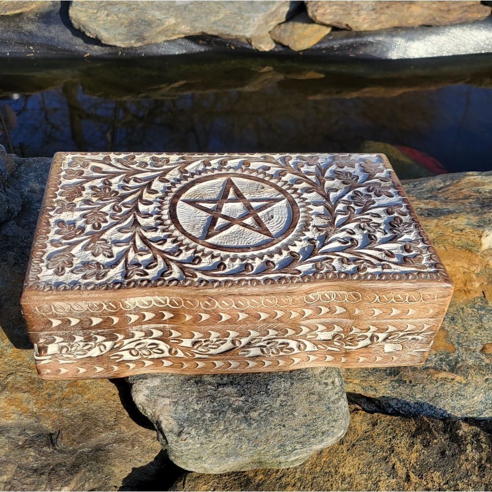 Pentacle Handcarved Storage Box - Picture 2 of 16